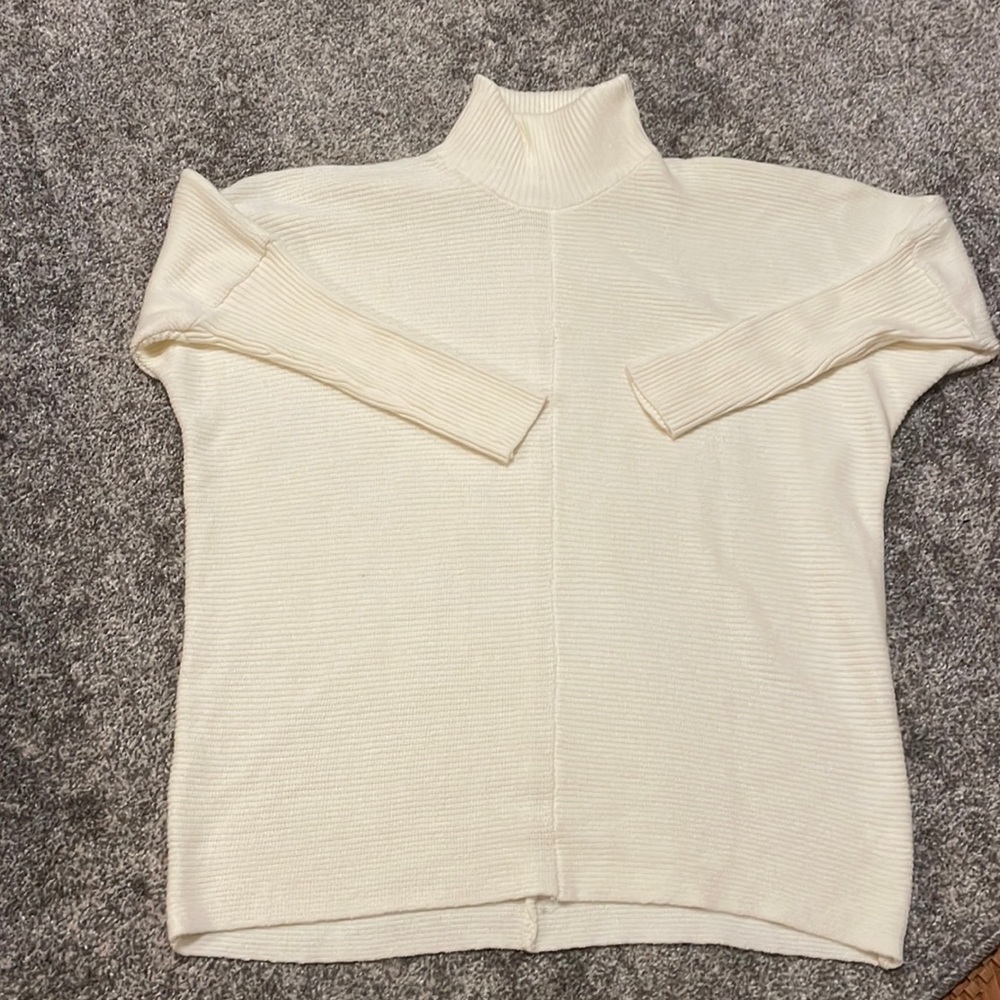NEVER WORN Cream Turtle Size Medium from Amazon